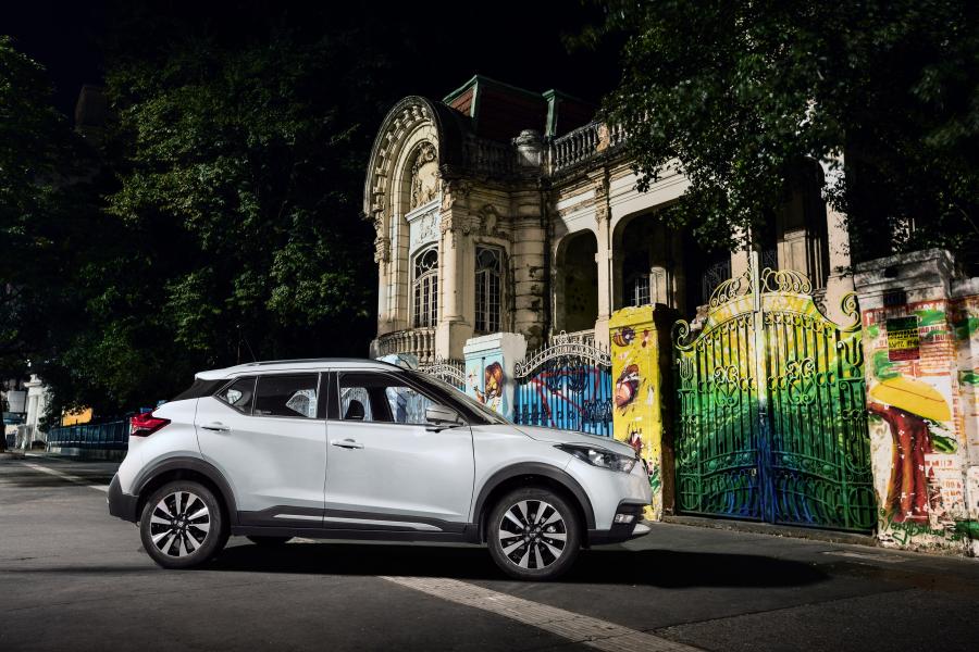  Nissan Kicks SL 2016 года  (LA) (фото 29 из 40)